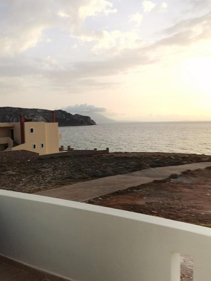 Arkasa Karpathos Seafront Paradisos Foinikion Exterior photo